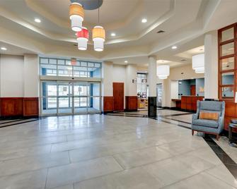 Drury Inn & Suites Montgomery - מונטגומרי - לובי