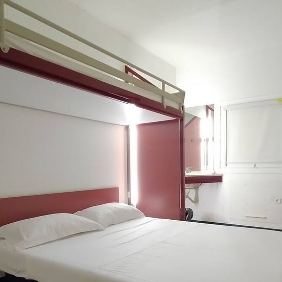 Hotel Thania image 1