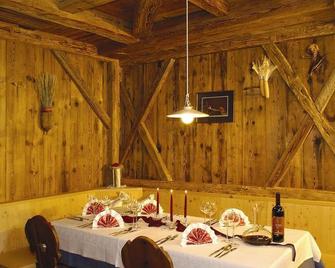 Gasthof Stern - Funes/Villnöß - Dining room