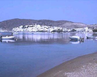 Hotel Meltemi - Adamantas - Vista exterior