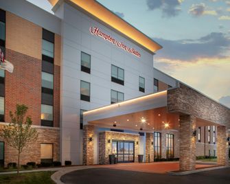 Hampton Inn & Suites Chicago Burr Ridge - Burr Ridge - Budova