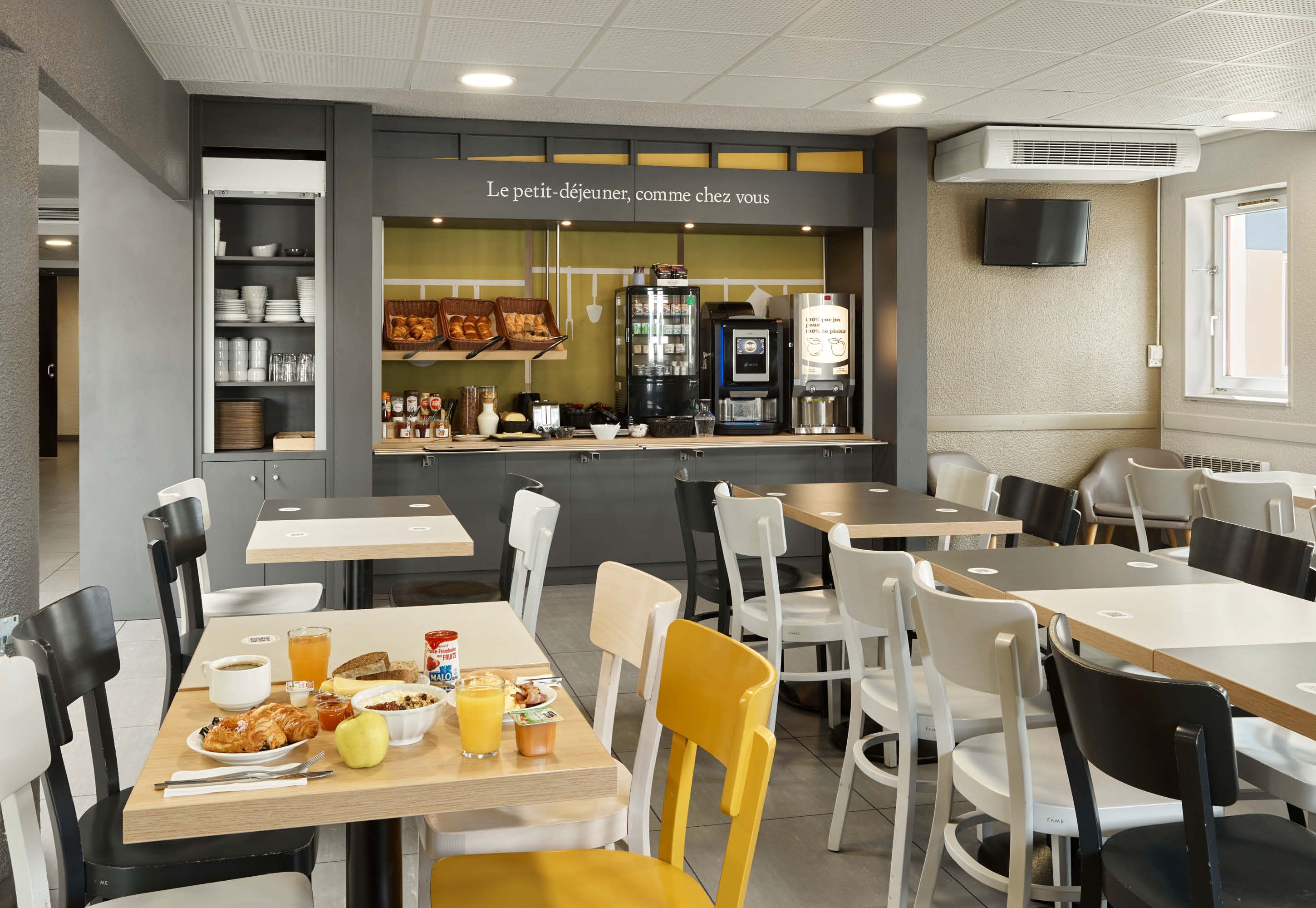 B&B HOTEL Paris Nord Villepinte - Villepinte - Restaurante