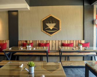 Bhive Hotel - Iloilo City - Restaurante