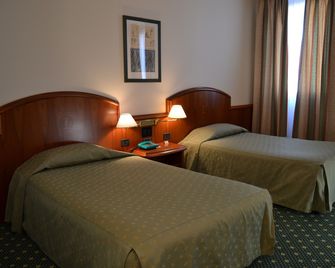 Hotel Due Leoni - Sacile - Slaapkamer
