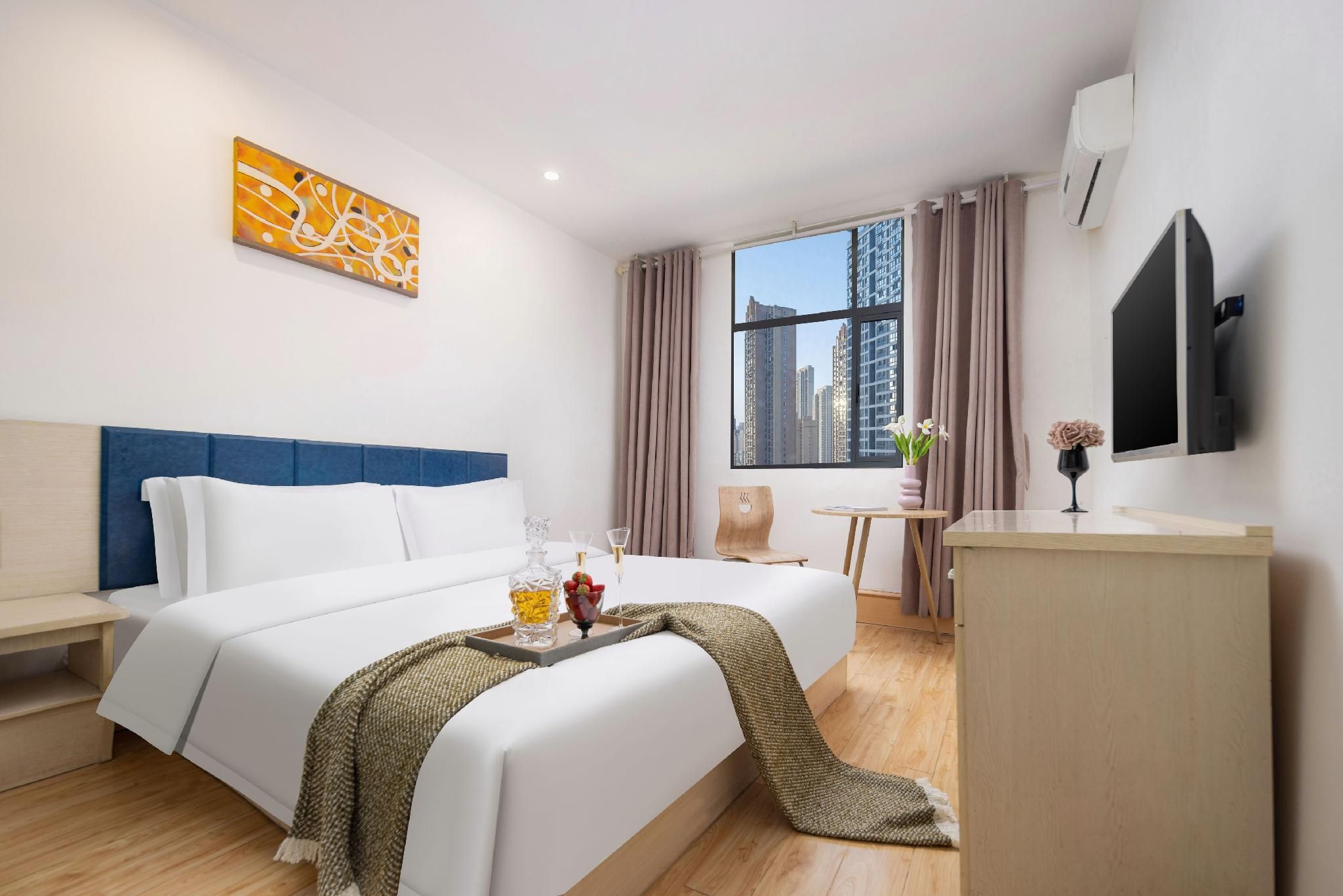 Hello Light Hotel Hankou Railway Station Flagship Store