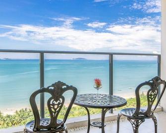Longhigh Resort Apartment - Sanya - Balkon