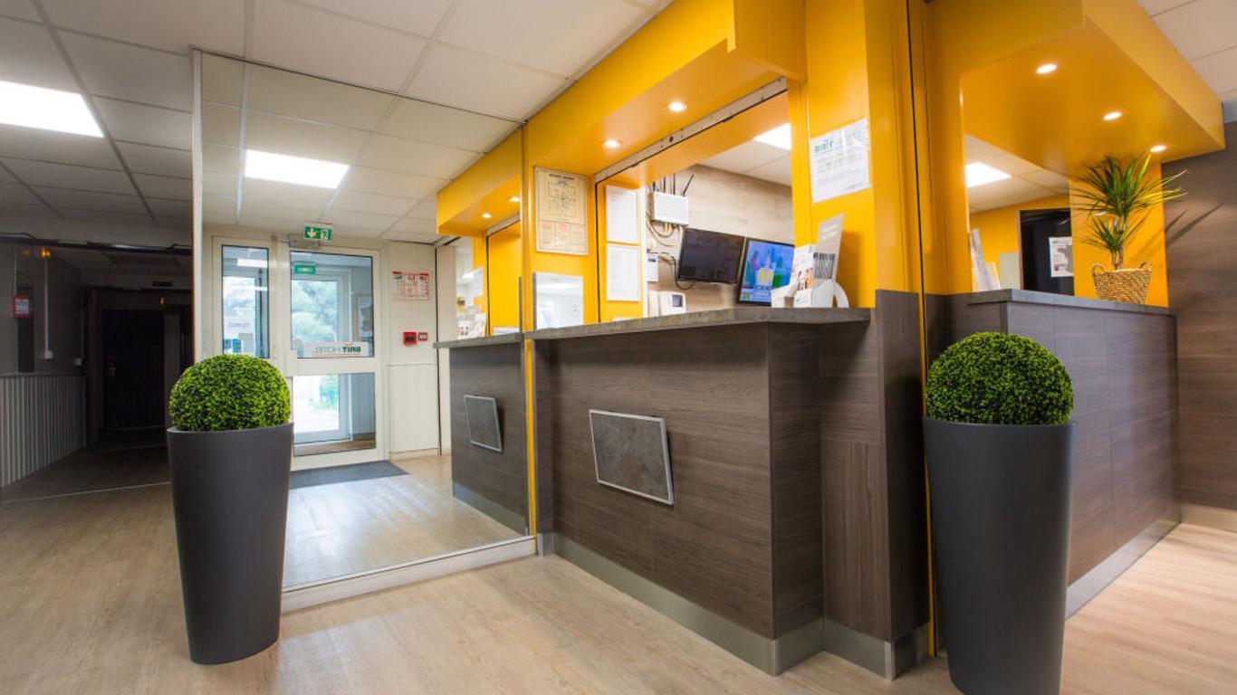 أوتل بارك أزور تولو