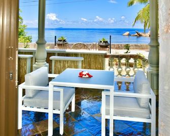 Sea Splash Self Catering And La Petite Maison - Grand'Anse Praslin - Balcón
