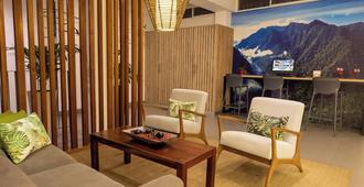 Tucan Suites Tarapoto - Hotel Asociado Casa Andina - Tarapoto - Living room