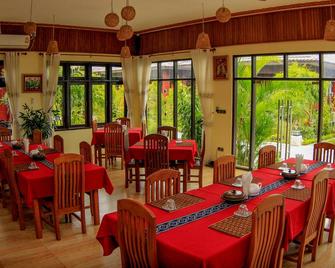 Hotel Brilliant - Nyaungshwe - Restaurante