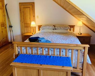 Callinghorselodge Selkirk Suite - Golden - Bedroom