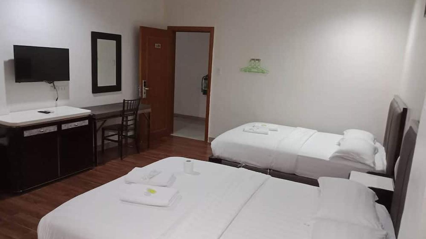 Meaco Royal Hotel - Tabaco