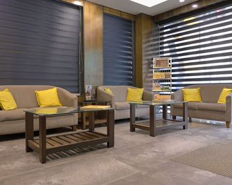 Hotel Sifat International - Surate - Lounge