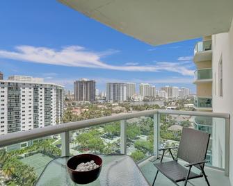 Ocean Reserve Condominium - Sunny Isles Beach - Balcony