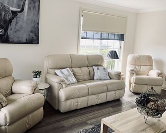 Harris St Hideaway - Foxtel And Free Wifi - Bathurst - Huiskamer