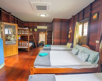 Ban Suan Bang Toei Homestay - Phutthamonthon - Habitación