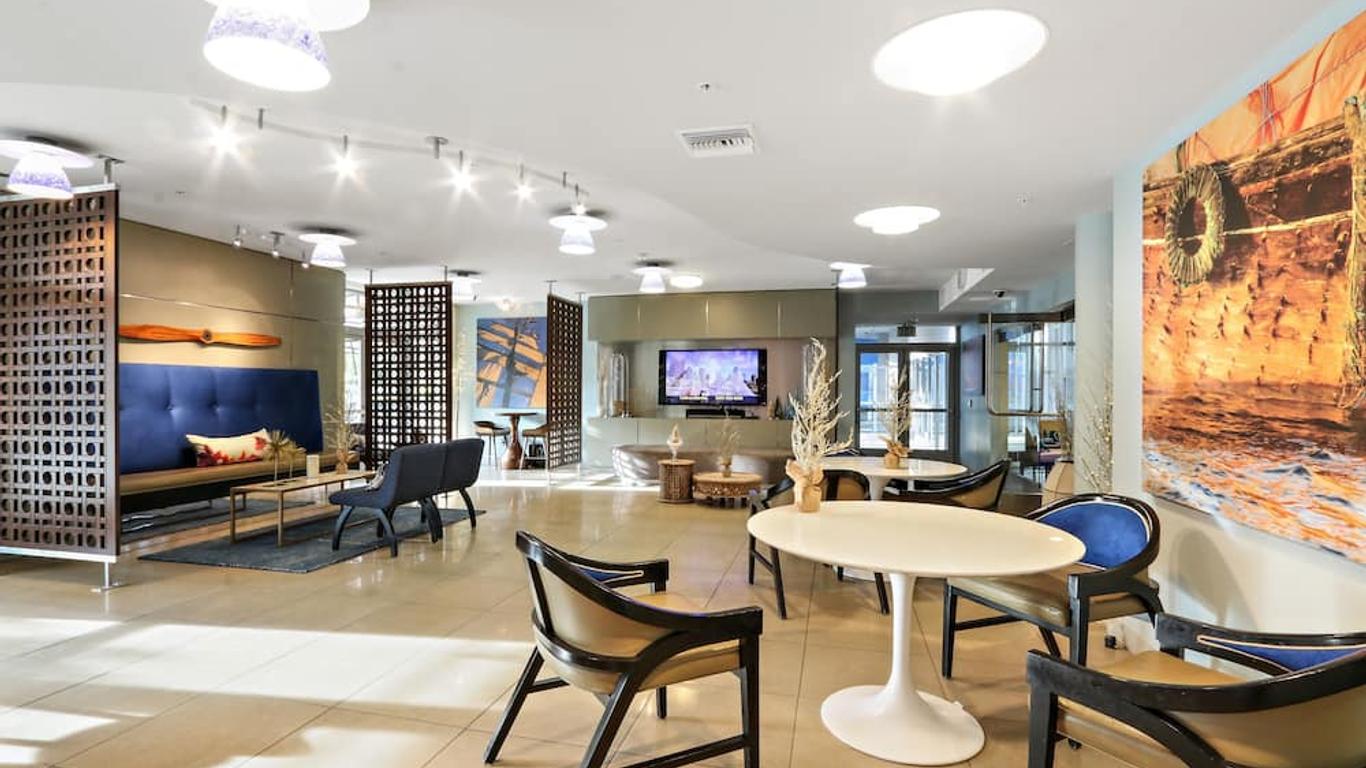 Global Luxury Suites at Marina Del Rey