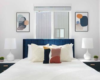 Spacious 5BR Townhouse with Free Parking Included - Los Angeles - Quarto