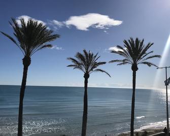 Frontbeach Studio Free Pool / Wifi Couples Spot - Orihuela - Strand