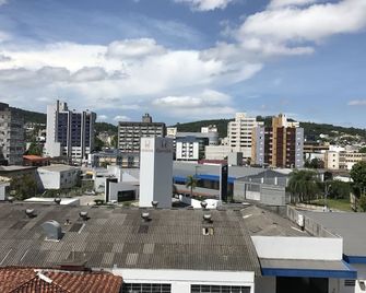 Soratur Hotel & Coworking - Criciúma - Vista del exterior