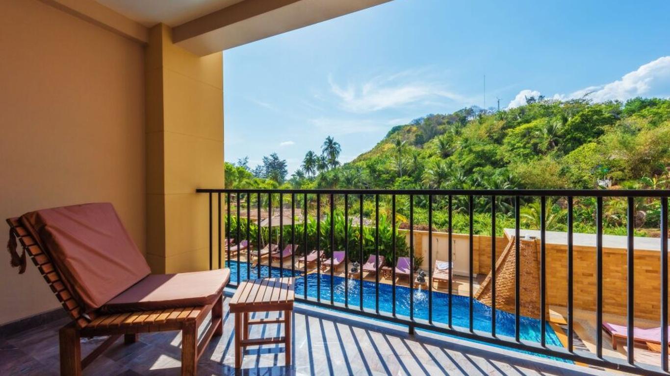 Ocean Pie Phuket - Adult Only