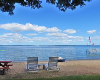 Sandy Beach - Brilliant Sunsets - Perfect for two people - Indian River - Beach