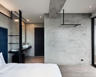 Waterfront Hotel - Taipei City