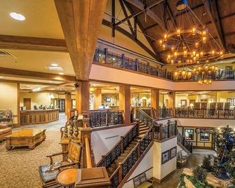 Wisconsin Dells Adventure! Glacier Canyon Resort w/Access to Water Parks! - Wisconsin Dells - Bar