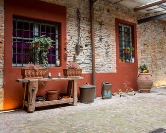 Camere Centro Storico - Canelli - Patio