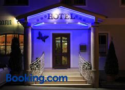 Hotel Pension Fleischmann - Roding - Gebouw