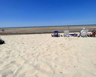 Clean and Cute Brewster Cottage - Brewster - Beach