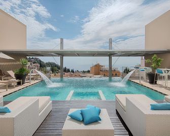 NH Collection Taormina - Taormina - Pool