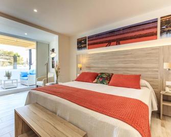 Hotel Levante - Es Pujols - Bedroom