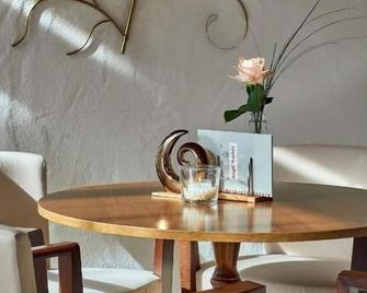 Hotel Table - Corvara in Badia