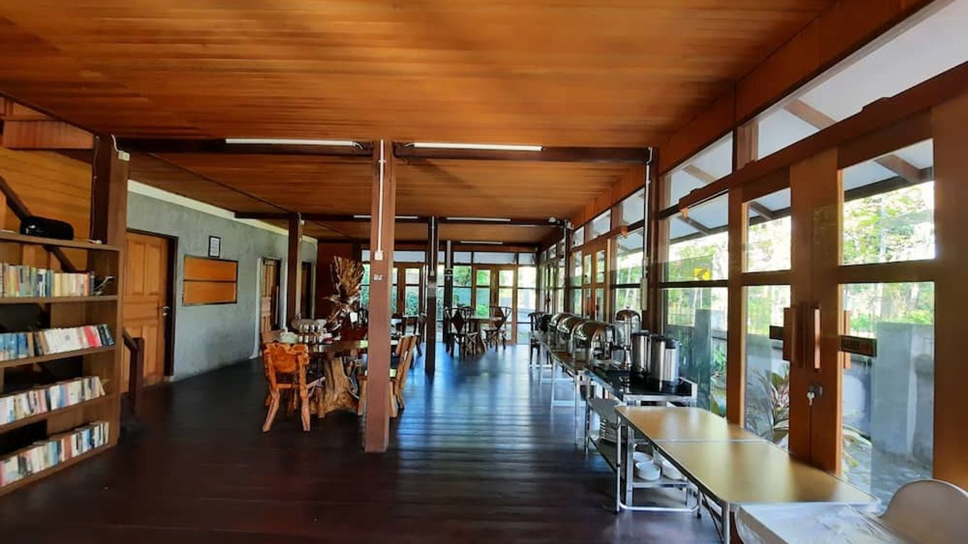 Hotel Besar Bulan Baru - Senggigi