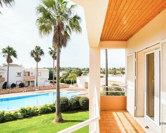 Pestana Carvoeiro Golfe - Al - Estombar - Piscina