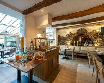 Triton - קלן - מסעדה