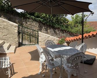 Casa Varanda do Castelo - Ourém - Patio