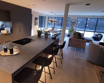 Unique 3-Storey House in Trysil Luxury Living in the Heart of the Village - Innbygda - Cocina