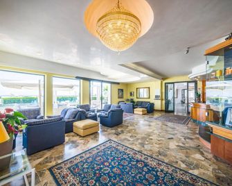 Hotel Agostini - Bellaria-Igea Marina - Lobby