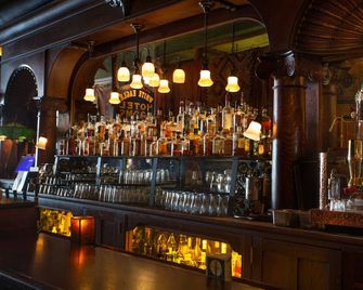 Mcmenamins White Eagle - Portland - Bar