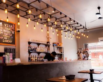 The Share Phnom Penh Hostel - Nom Pen - Bar
