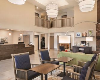Country Inn & Suites by Radisson, Prineville, OR - Prineville - Lobby