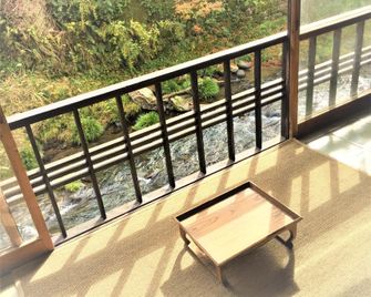 Hot Spring Guesthouse Tojiya - Minamata - Balcony