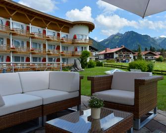 Best Western Plus Hotel Alpenhof - Oberstdorf - Toà nhà