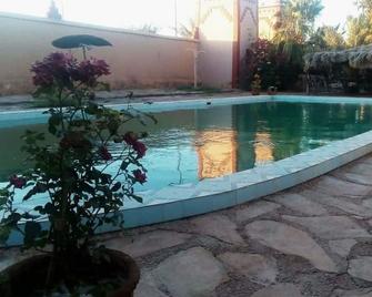 Auberge Ouadjou - Nkob - Pool