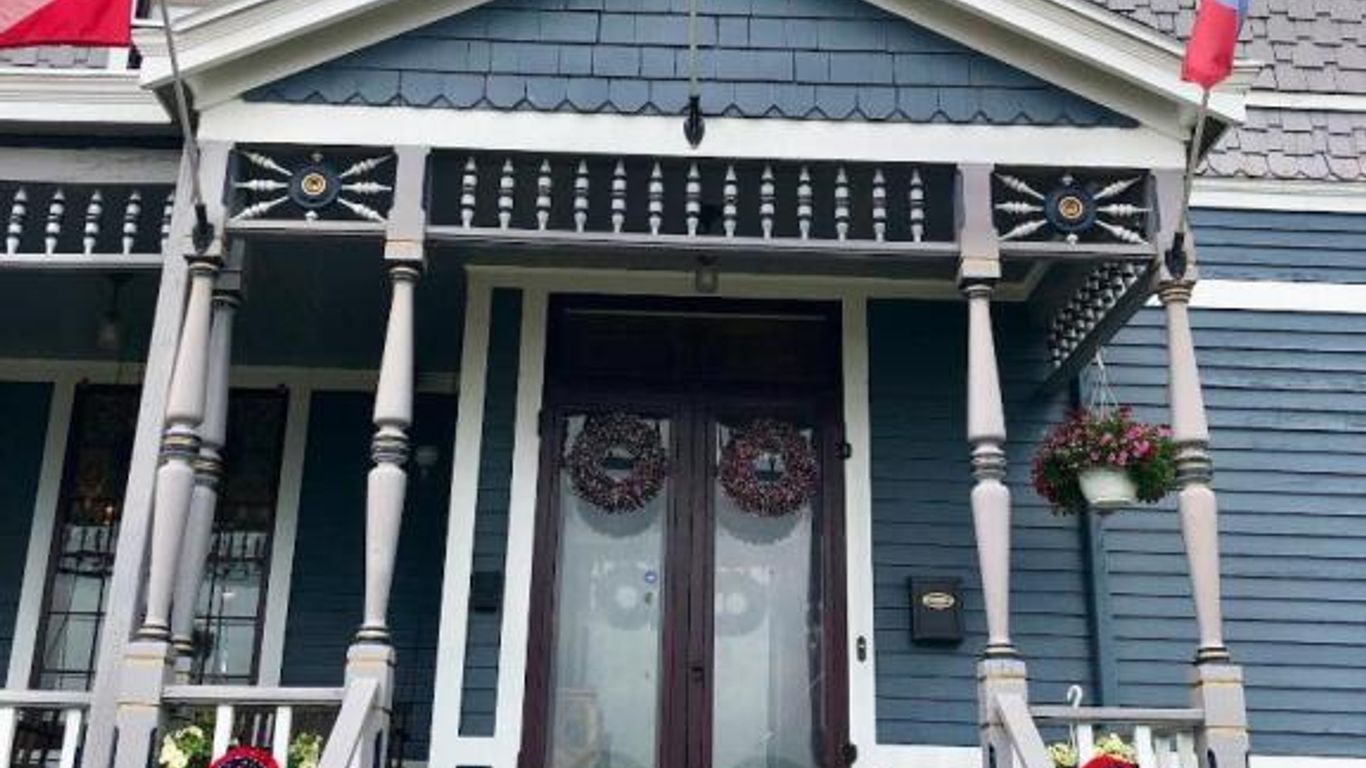 The Hancock House Bed & Breakfast Inn