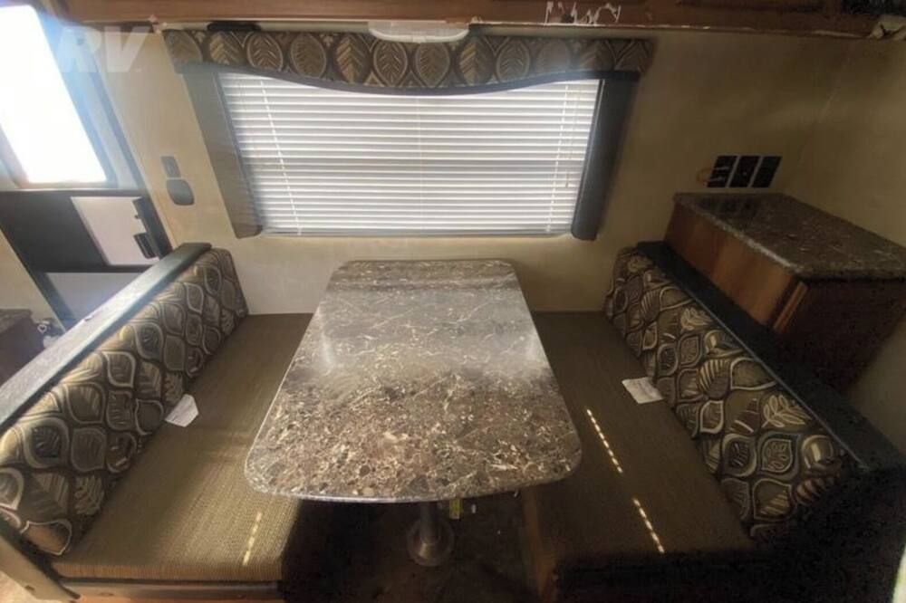 Cozy Camper Near The Desired Sportsman's Pool! - Pulaski - Slaapkamer