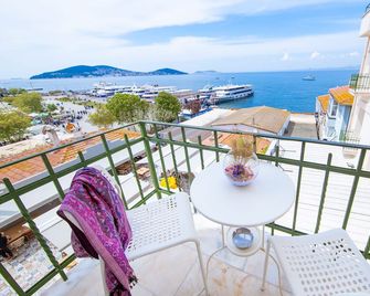 Buyukada Princess Hotel - Istanbul - Balcony