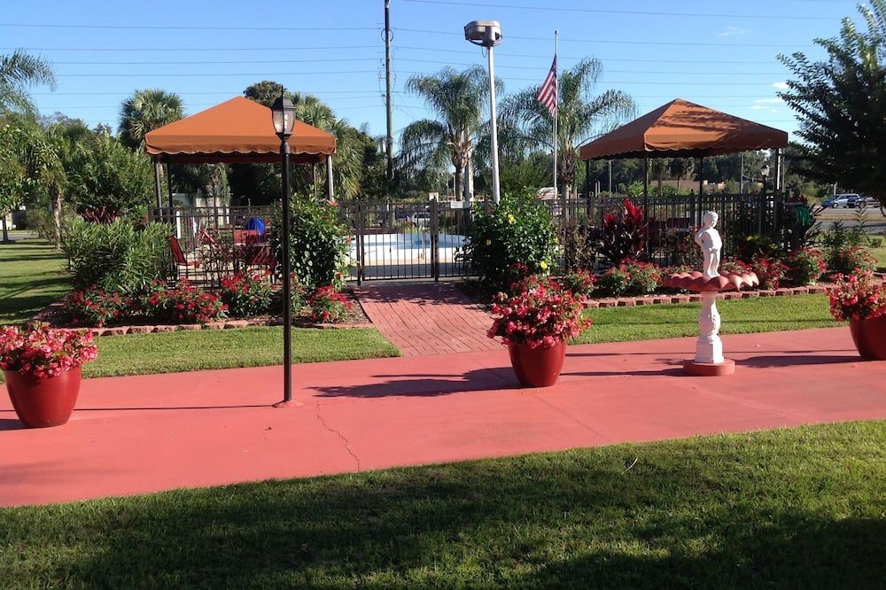 Silver Princess Motel thumbnail 3